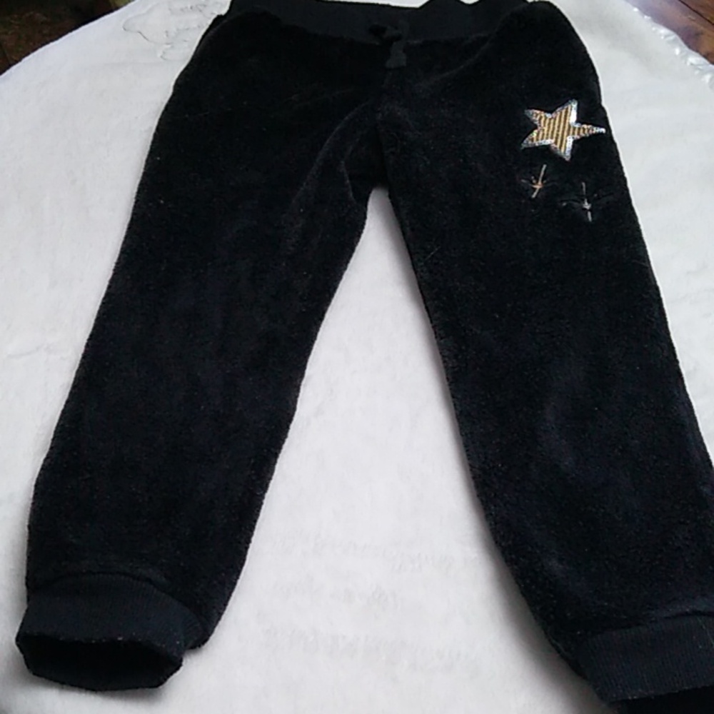 🌟Black Plush Pants Size 6/6x Wonder Nation with Star